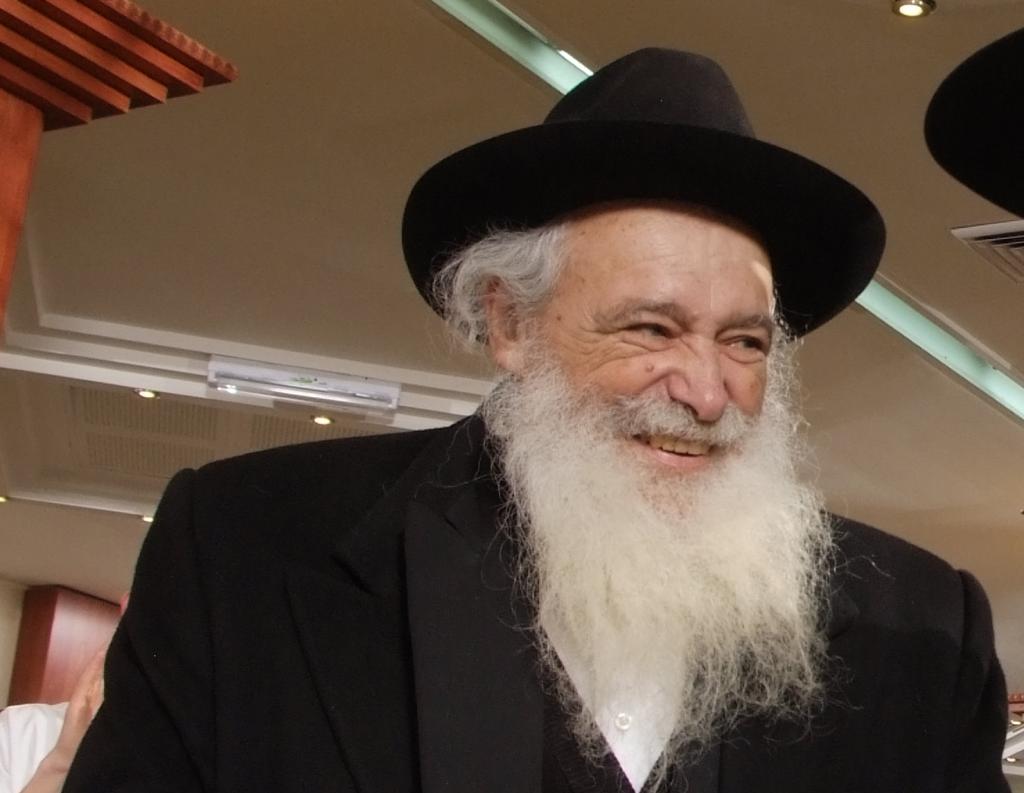 הרב נבנצל בפסק דרמטי: בחירתו של הרב כהנא אינה בתוקף