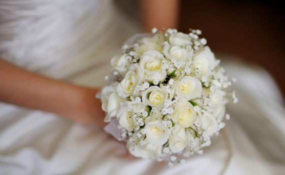 עצוב: במקום לשמוח הכלה שקועה בחרדה מתמשכת