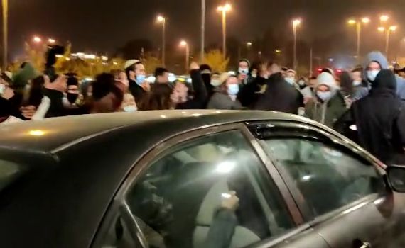 התפרעויות בהפגנה: 26 עצורים ואלימות נרחבת