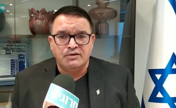 מיכאל ביטון: "כואב לי שגנץ התאבד עליו"