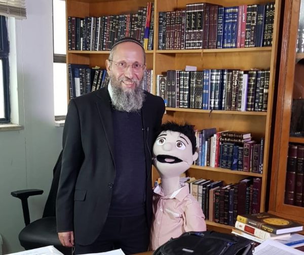 אהבתם את 'רצים למשנה'? קבלו את 'רצים להלכה'