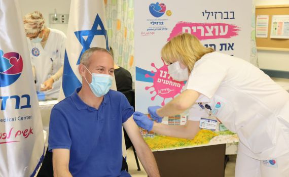 נתונים מצוינים ליום הראשון למבצע החיסון לקורונה