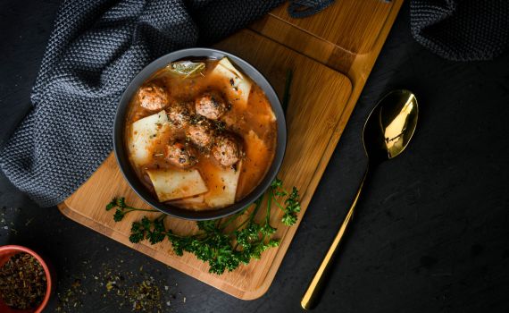 יאיר לכם את החג: מתכון למרק לזניה עשיר