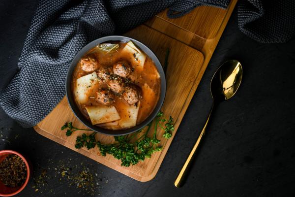 יאיר לכם את החג: מתכון למרק לזניה עשיר