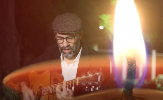 צפו: יוני גנוט בחידוש מיוחד לחנוכה