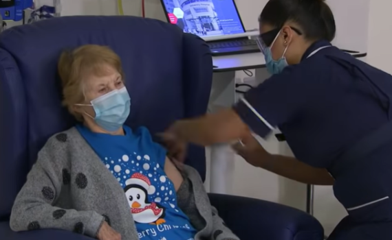 יוצאים לדרך: בריטניה מתחילה לחסן נגד הקורונה