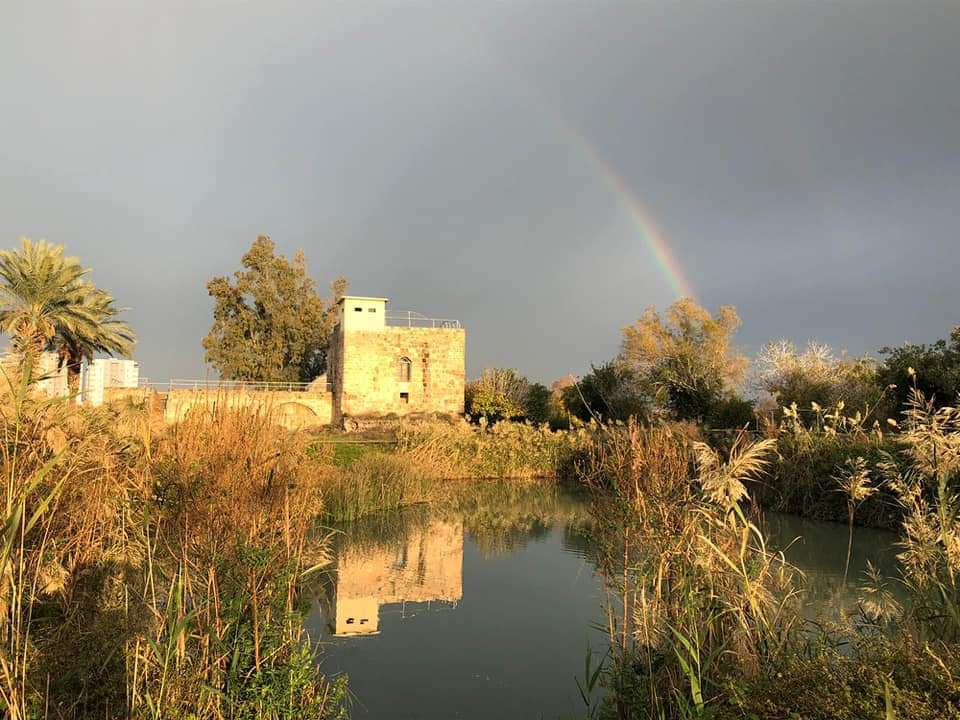 האגמים התמלאו, השמש זורחת: צאו לטייל בעין אפק