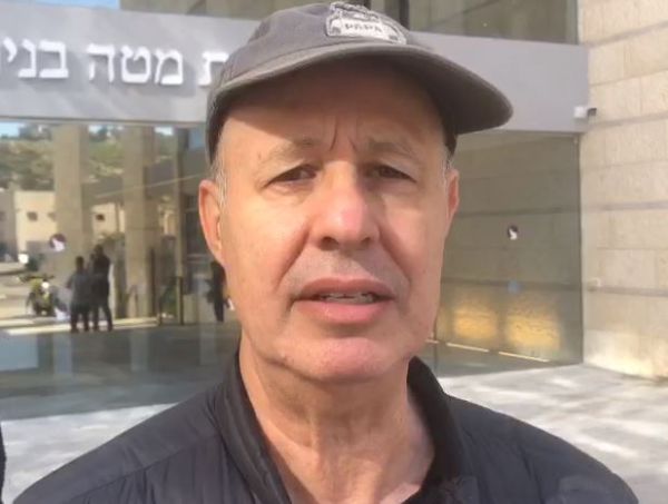 הנגבי מבהיר לסרוגים: זה התנאי שצריך להציב לגנץ