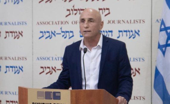 עופר שלח פורש מיש עתיד: "לחדש את המרכז-שמאל"