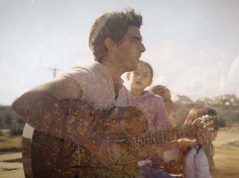 מדהים: שיר גשם של קיפניס בביצוע רב דורי • צפו: