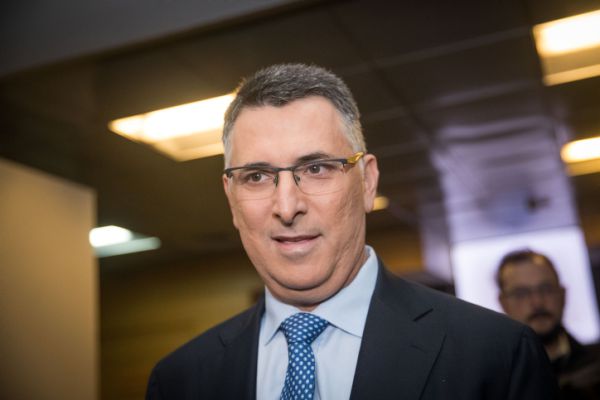 עמית סגל: אלה המועמדים להצטרף למפלגה של סער