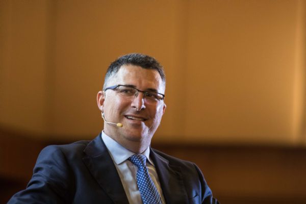 סקר מנדטים: גדעון סער נוסק; ימינה צוללת