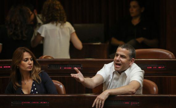 חוזר לכנסת? ינון מגל בתגובה ראשונה לדיווחים