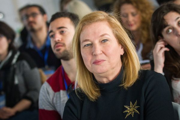 סקר: ימינה מתחזקת; וכמה שווה מפלגת לבני – חולדאי – איזנקוט