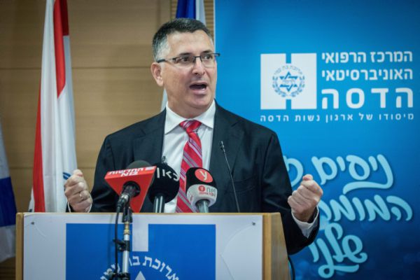 סקר מנדטים: סער מתחזק; לנתניהו שוב אין 61