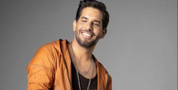 "תודה להשם": פאר טסי ואשתו חובקים ילד שלישי