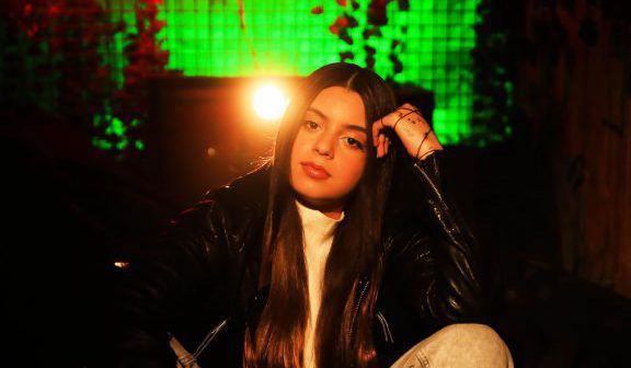 מיקה משה בשיתוף פעולה מרגש עם היוצרים הסרוגים