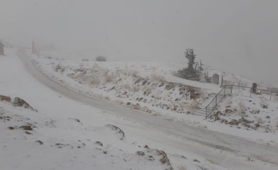 הפתעה לבנה: שלג ראשון ירד בחרמון. צפו בתיעוד