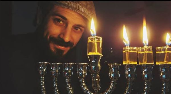 ממדונה ועד אביב אלוש: מצעד החנוכיות של הסלבס