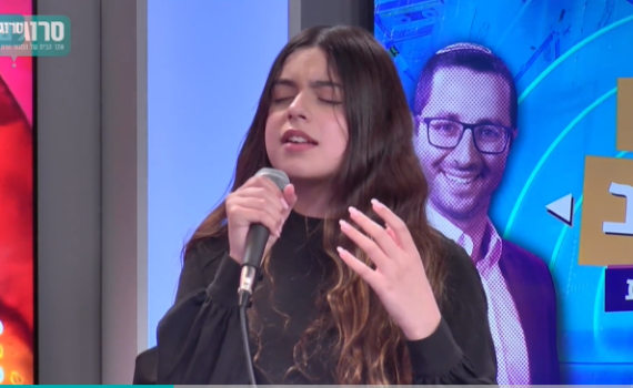 צפו: אלנתן ומיקה בביצוע מפתיע באולפן סרוגים