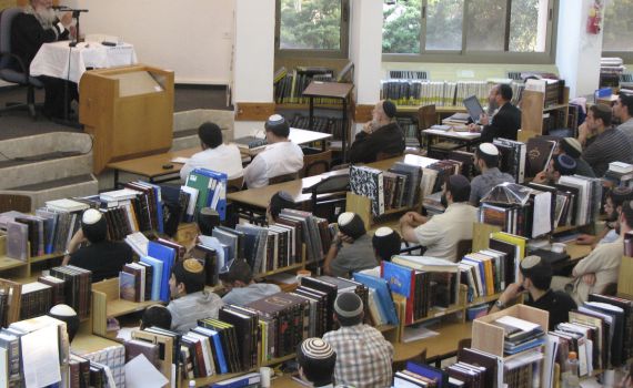 צפו: האם יש דבר כזה תורה ציונית דתית? וגדולי תורה?