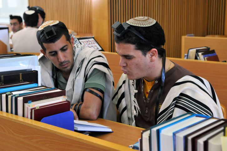 התגייסו להצמחת גדולי תורה מבני הציונוות הדתית