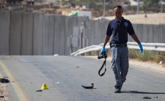 בגלל טעות בזיהוי: איש שב"כ ירה על תושב ישראלי