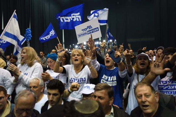 בג"ץ בדיון: האם קמפיין הליכוד עובר על החוק?