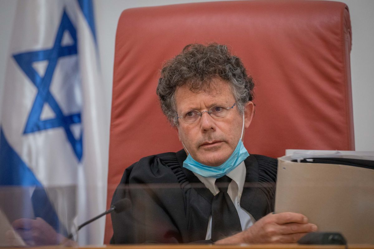 עתירות לבג"ץ | השופטים פועלים על פי חוק?