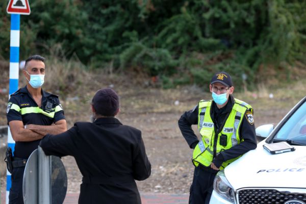 סאגה בממשלה: בשל בעיות משפטיות יבוטל הסגר הלילי