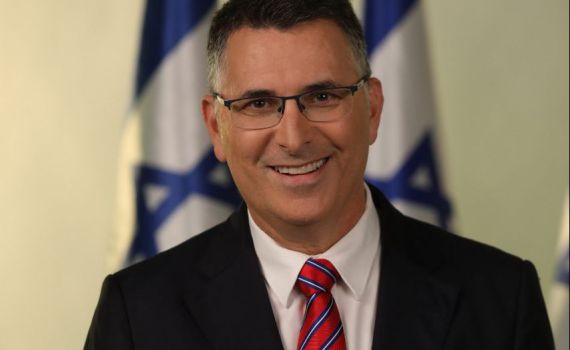 צפו: גדעון סער מתחרה עם נתניהו גם בטיקטוק