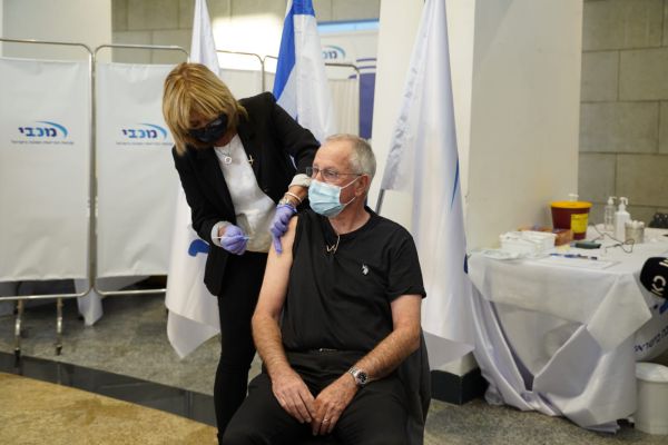 קופת חולים מכבי: החל מבצע חיסוני הקורונה