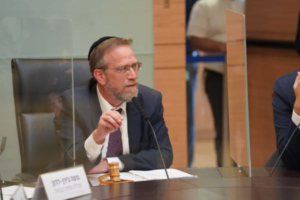 פינדרוס לבנט: הסכם כניעה ללא תנאי על חשבון היהדות