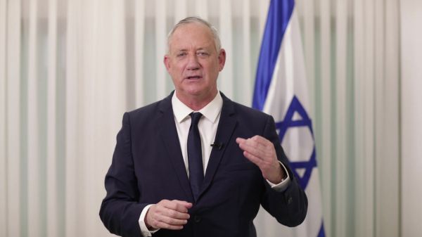 גנץ: נתניהו האשם העיקרי בפגיעה בחוסן החברתי