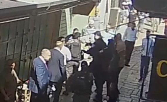 צפו: כך ערבי תקף יהודי בעיר העתיקה