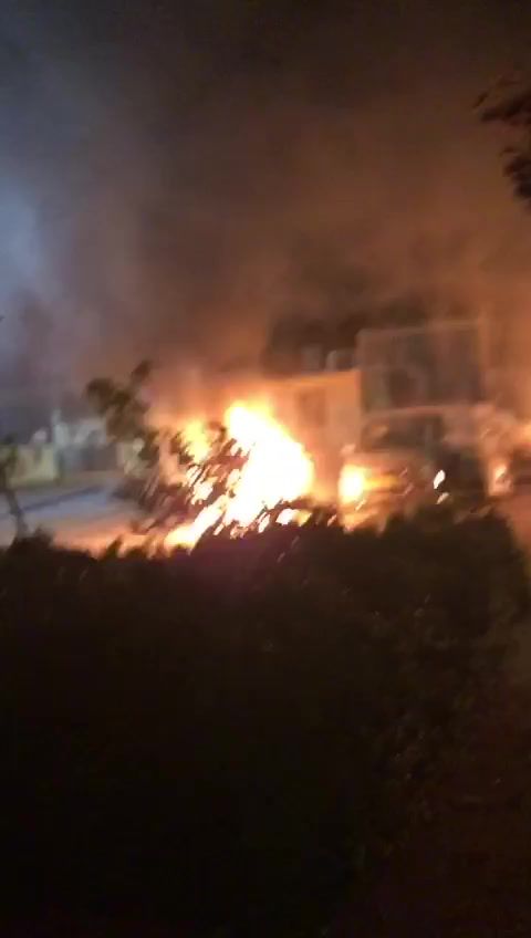 רכבי יהודים התפוצצו בלוד | ראש העיר: "אירוע לאומני"