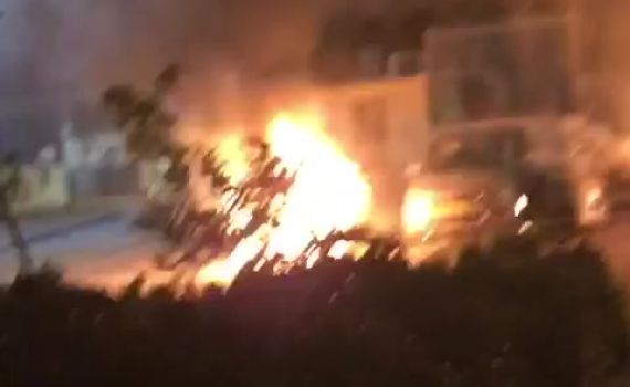 רכבי יהודים התפוצצו בלוד | ראש העיר: "אירוע לאומני"