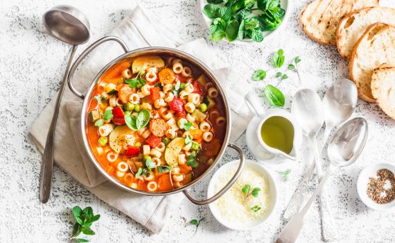 ארוחה שלמה בסיר אחד: מתכון למרק מינסטרונה