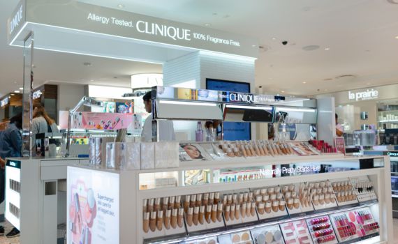 קליניק משיקים מולטי באלם חדש לשפתיים