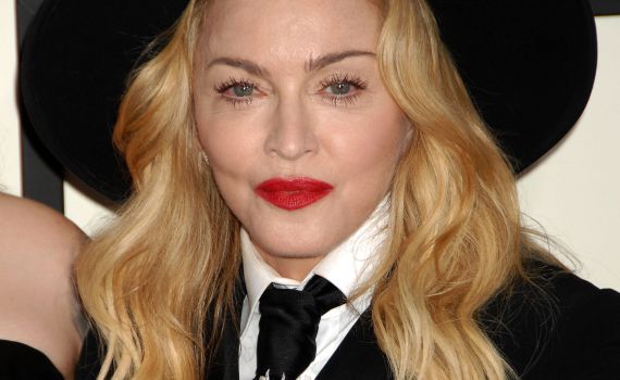 ממדונה ועד איוונקה: הכוכבות מדליקות חנוכיה