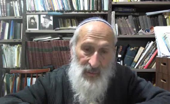 במקום מסעות לפולין, להשקיע את הכסף בניצולים