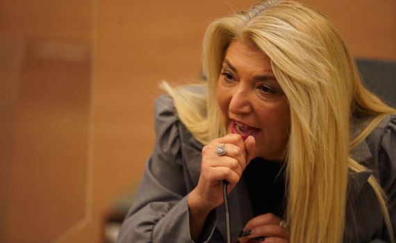 הדיון בחוק הקנסות הפך לעימות חריף. צפו במהומה