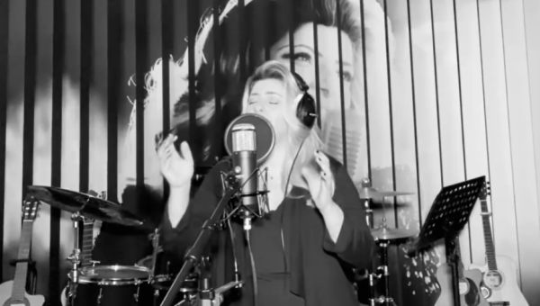 "תפילה ענקית לחופש": שרית חדד בחידוש מרגש