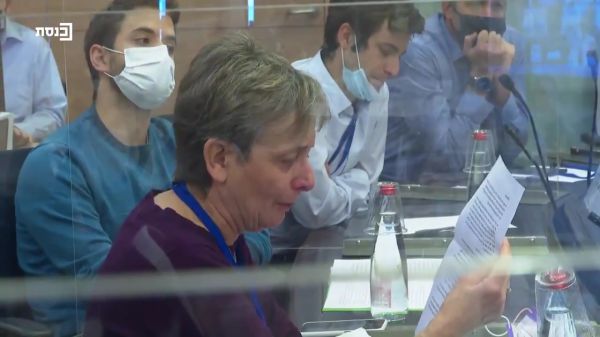 בדמעות בעיניים: לאה גולדין ריגשה את ועדת חוץ ובטחון