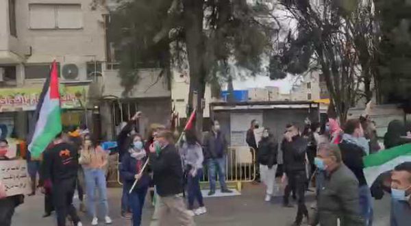 צפו: עימותים אלימים בנצרת לקראת הגעת נתניהו