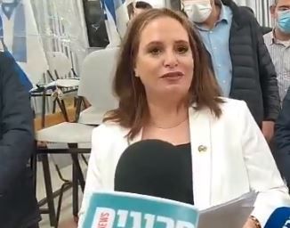 חגית משה: "מאמינה שבתוך שעתיים תהיה בשורה"