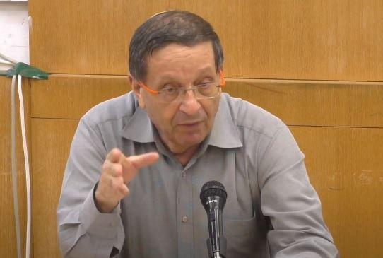 המצטרף הסרוג למפלגה של דני יתום