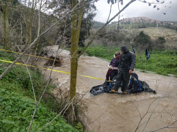 אב ובנו נלכדו בשיטפון ליד גשר הרכבת בירושלים