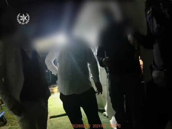 צפו: כך סגרה המשטרה חתונה שהפרה את הסגר