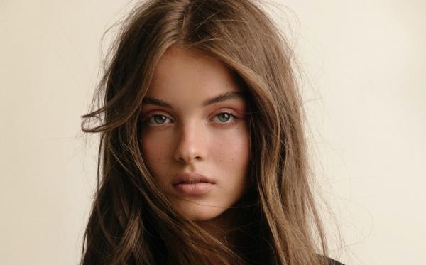 אחרי סערת הרזון: אנה זק מקבלת קמפיין חדש